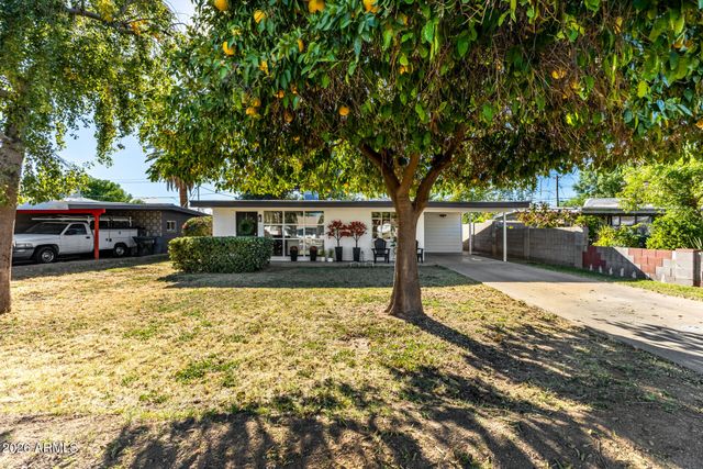 2822 N 34TH Street, Phoenix, AZ 85008