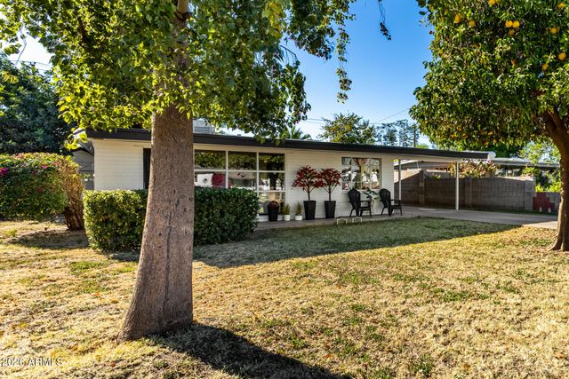 2822 N 34TH Street, Phoenix, AZ 85008