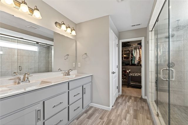 1593 Bur Oak Drive, Bellbrook, OH 45305