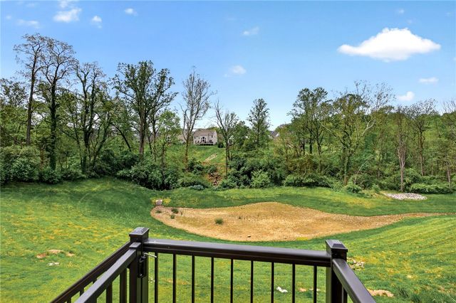 1593 Bur Oak Drive, Bellbrook, OH 45305