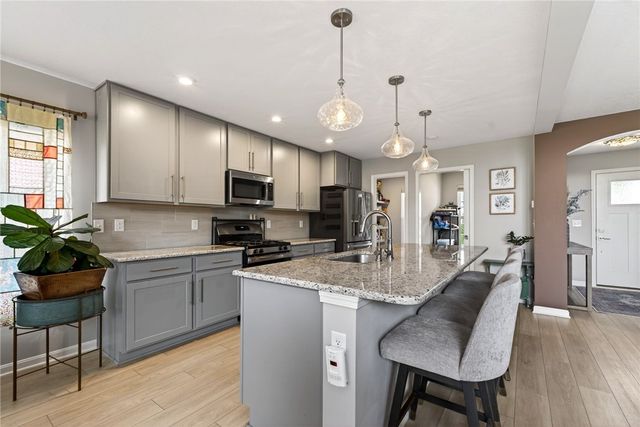 1593 Bur Oak Drive, Bellbrook, OH 45305