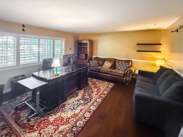 1647 W Wrenwood Avenue, Fresno, CA 93711