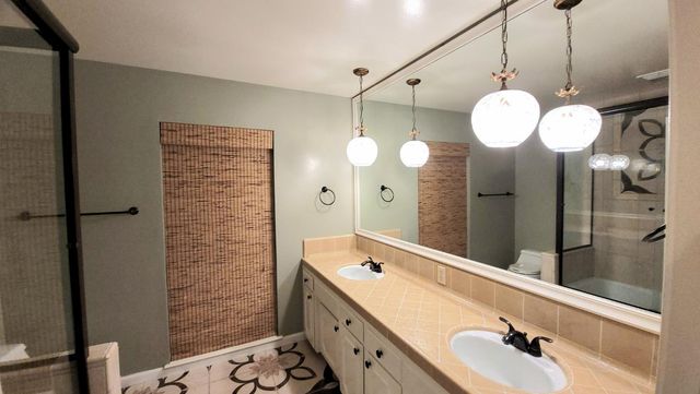 1647 W Wrenwood Avenue, Fresno, CA 93711