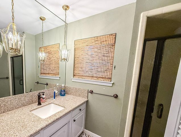 1647 W Wrenwood Avenue, Fresno, CA 93711