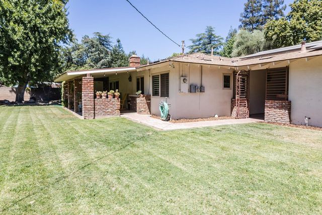 1647 W Wrenwood Avenue, Fresno, CA 93711