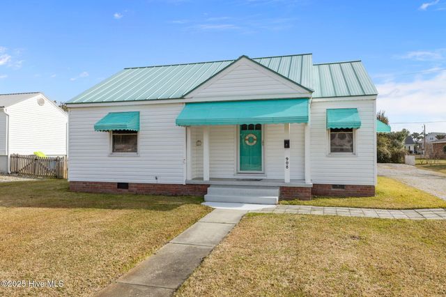 908 N 20th Street, Morehead City, NC 28557
