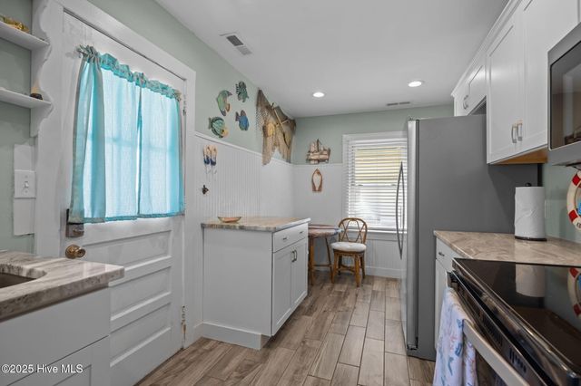 908 N 20th Street, Morehead City, NC 28557