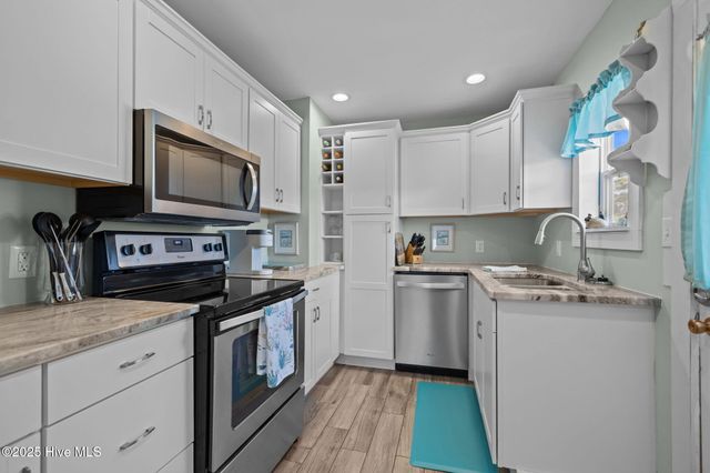 908 N 20th Street, Morehead City, NC 28557