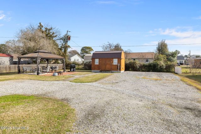 908 N 20th Street, Morehead City, NC 28557