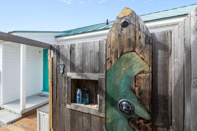 908 N 20th Street, Morehead City, NC 28557