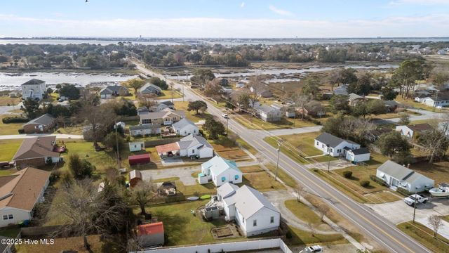 908 N 20th Street, Morehead City, NC 28557