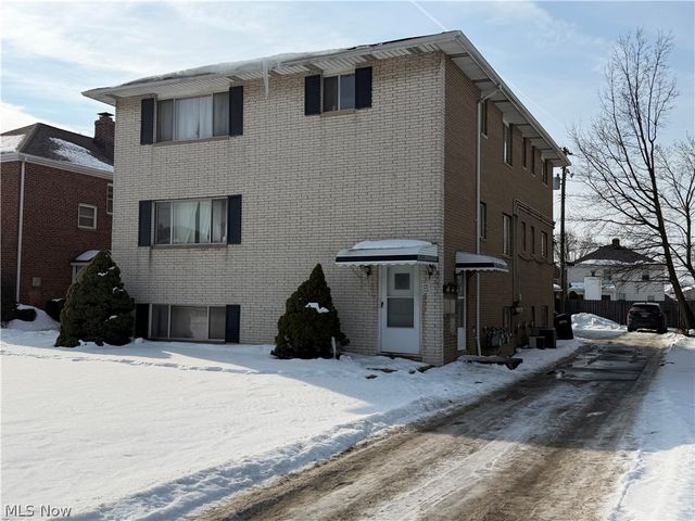 6448 Ridge Road, Parma, OH 44129