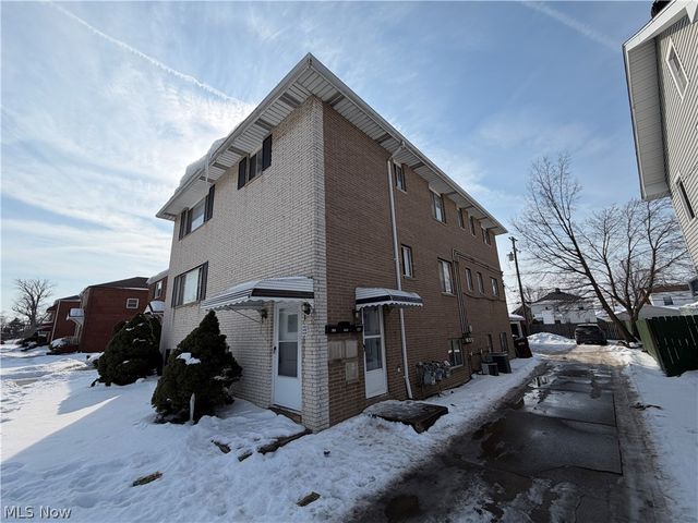 6448 Ridge Road, Parma, OH 44129