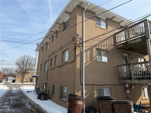 6448 Ridge Road, Parma, OH 44129