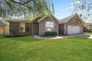 703 Grant Avenue, Prairie Grove, AR 72753