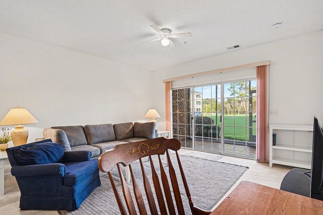 5801 Oyster Catcher Dr Unit 813, North Myrtle Beach, SC 29582