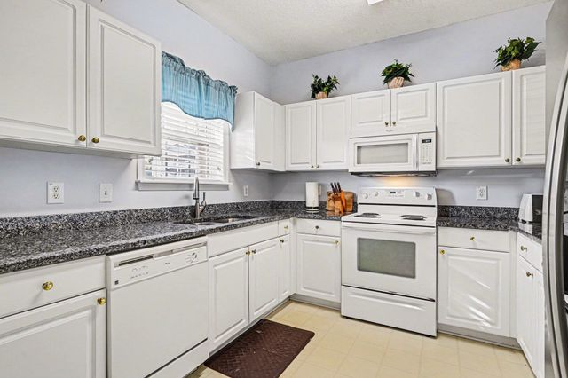 5801 Oyster Catcher Dr Unit 813, North Myrtle Beach, SC 29582