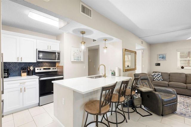 180 MAGNOLIA WOODS COURT 20C, Deltona, FL 32725