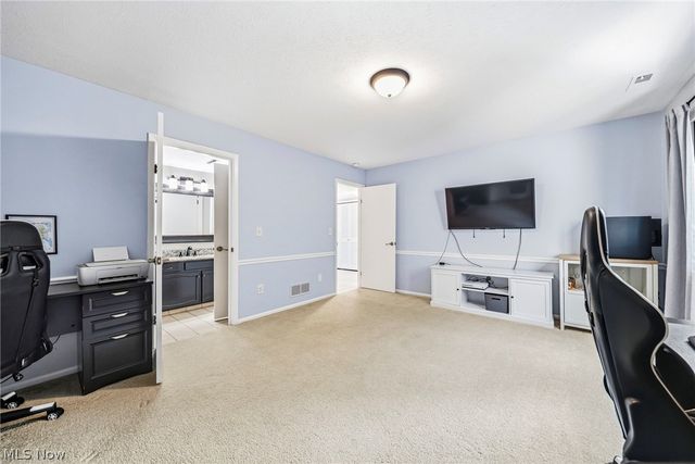 636 Cherry Park Oval, Aurora, OH 44202