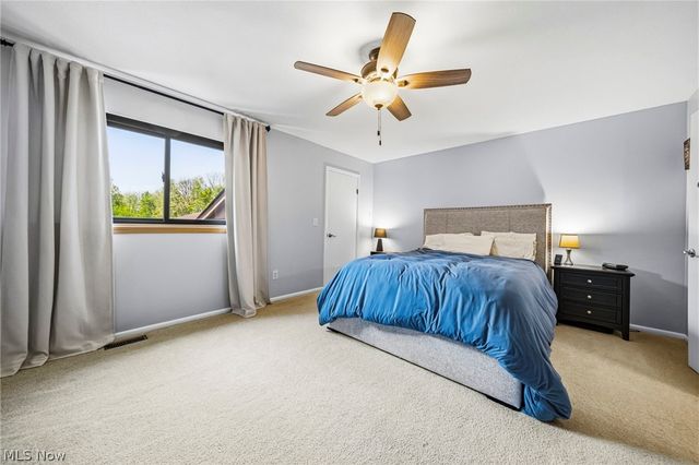 636 Cherry Park Oval, Aurora, OH 44202