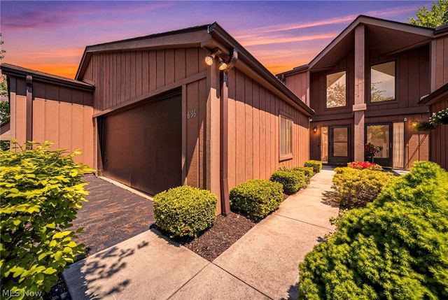 636 Cherry Park Oval, Aurora, OH 44202