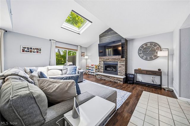 636 Cherry Park Oval, Aurora, OH 44202