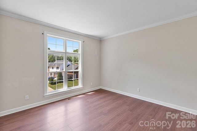 9111 Brocklehurst Lane, Charlotte, NC 28215