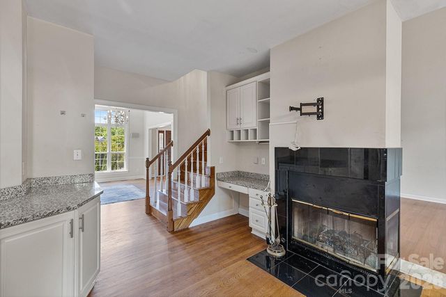 9111 Brocklehurst Lane, Charlotte, NC 28215