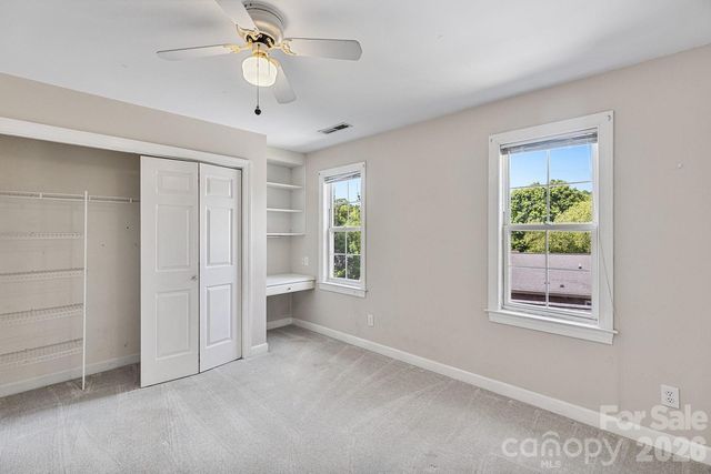 9111 Brocklehurst Lane, Charlotte, NC 28215