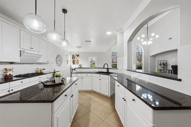 2104 Rushing Spring Drive, Pearland, TX 77584