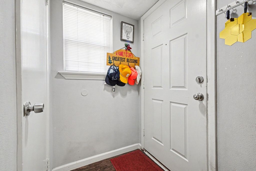 13650 Pyramid Drive, Farmers Branch, TX 75234 — photo 4