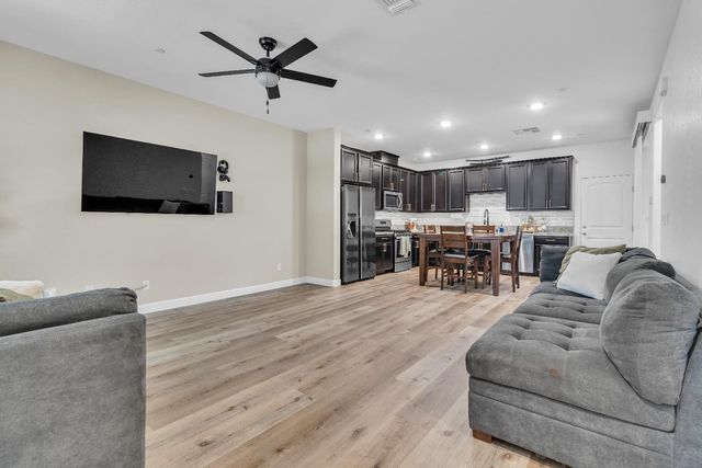 3805 Amelia Rose Way, Sacramento, CA 95834