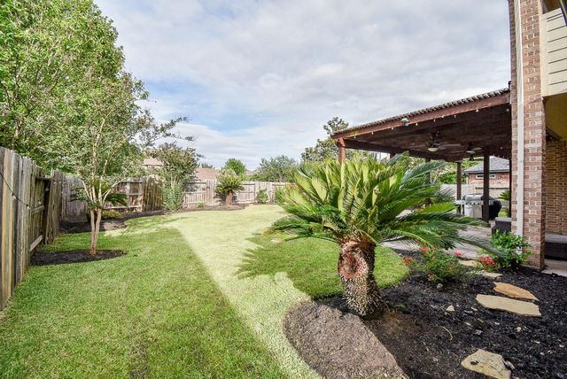 1619 Caledonia Trail, Sugar Land, TX 77479