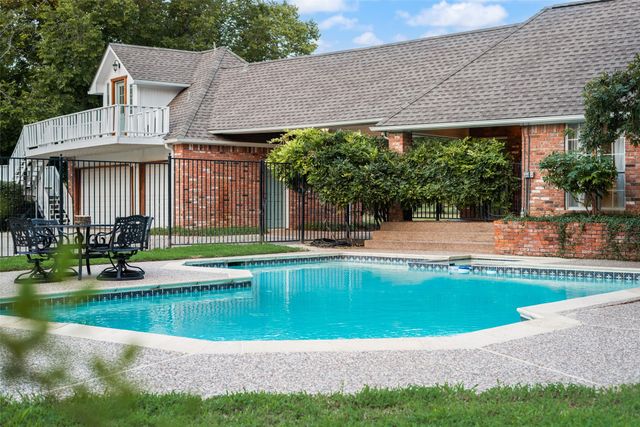 190 Fawn Hollow Drive, Argyle, TX 76226