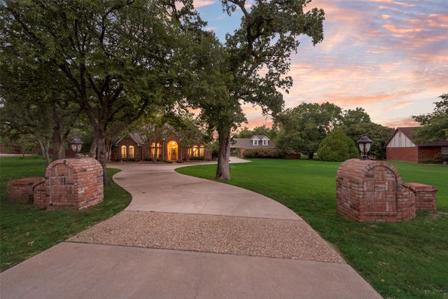 190 Fawn Hollow Drive, Argyle, TX 76226