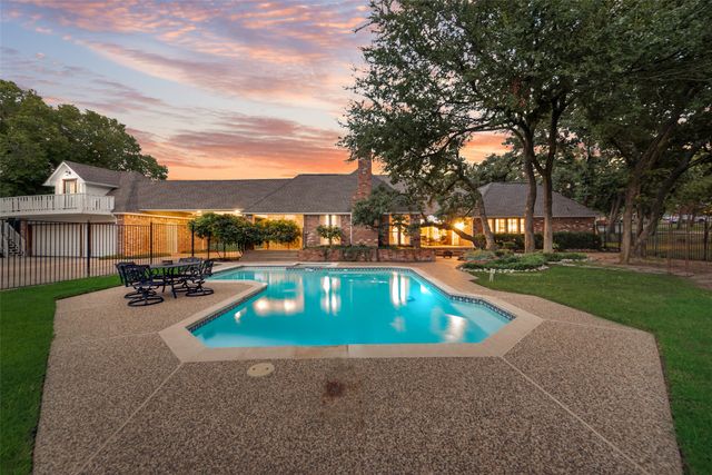 190 Fawn Hollow Drive, Argyle, TX 76226