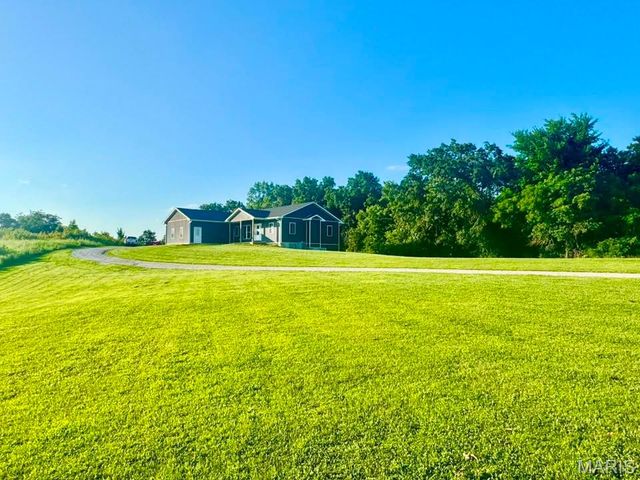 58846 Scotts Lane, New London, MO 63459