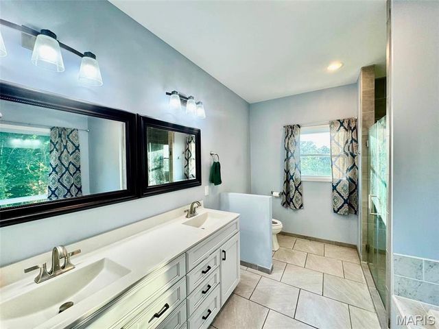 58846 Scotts Lane, New London, MO 63459