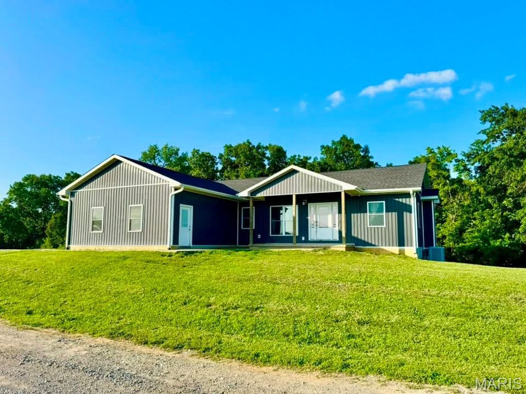 58846 Scotts Lane, New London, MO 63459