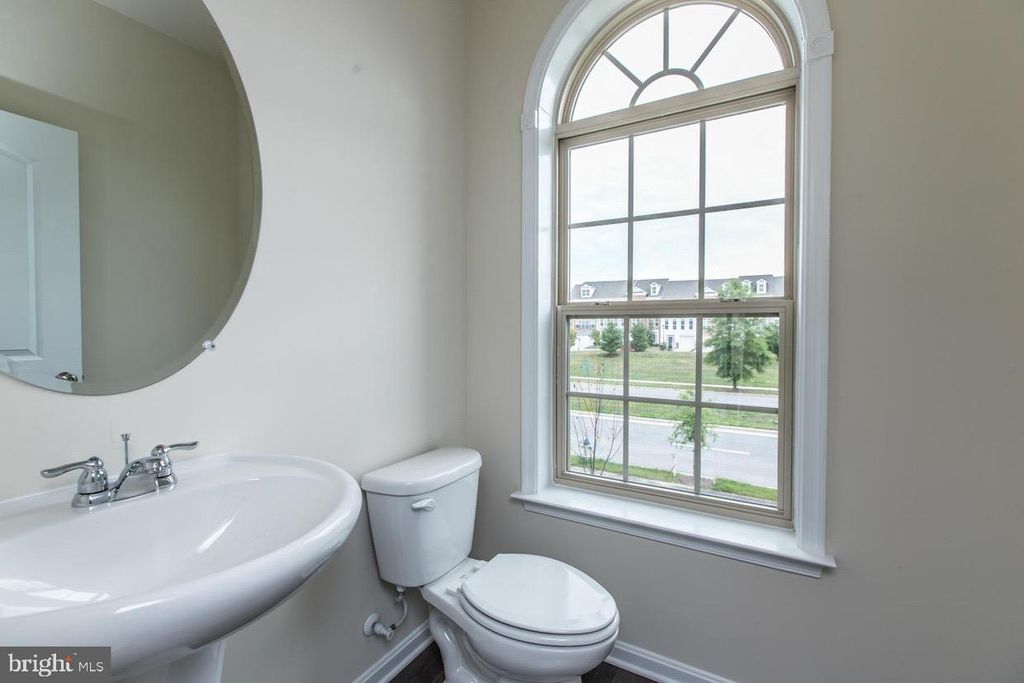 Image 11 of property listing at 15440 GENERAL LAFAYETTE BLVD, Brandywine, MD 20613