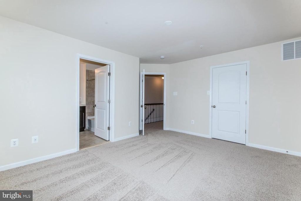 Image 12 of property listing at 15440 GENERAL LAFAYETTE BLVD, Brandywine, MD 20613