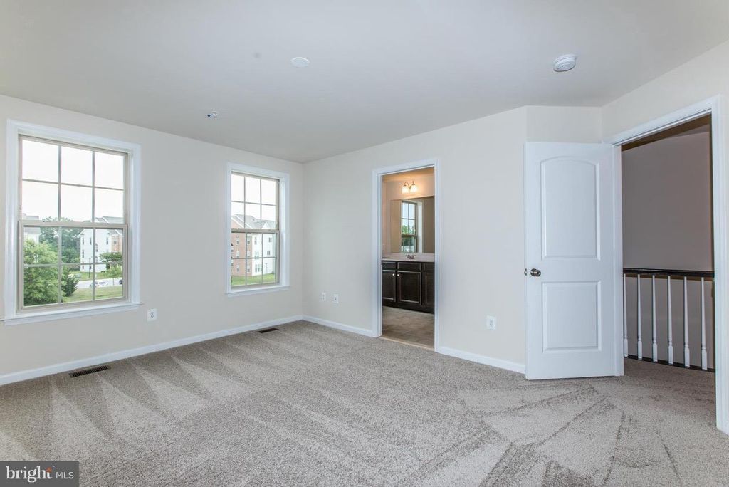 Image 13 of property listing at 15440 GENERAL LAFAYETTE BLVD, Brandywine, MD 20613