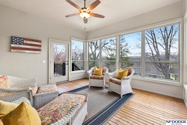 4735 S 154th Plaza, Omaha, NE 68137