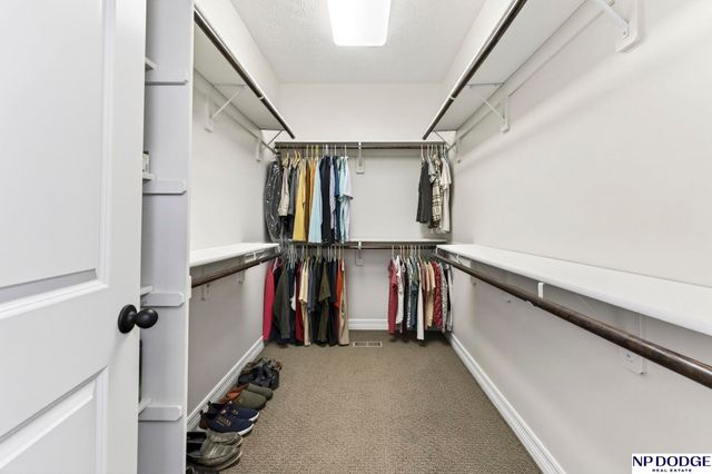 4735 S 154th Plaza, Omaha, NE 68137