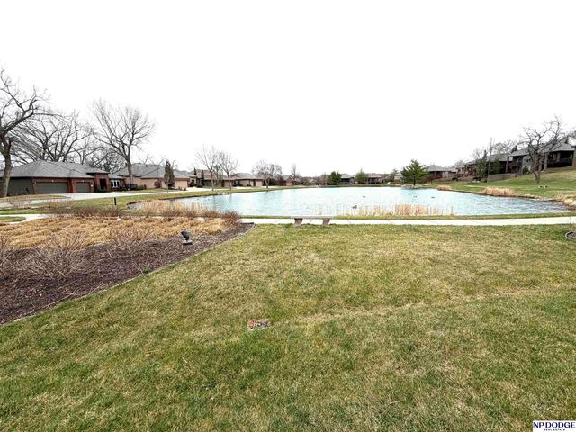 4735 S 154th Plaza, Omaha, NE 68137