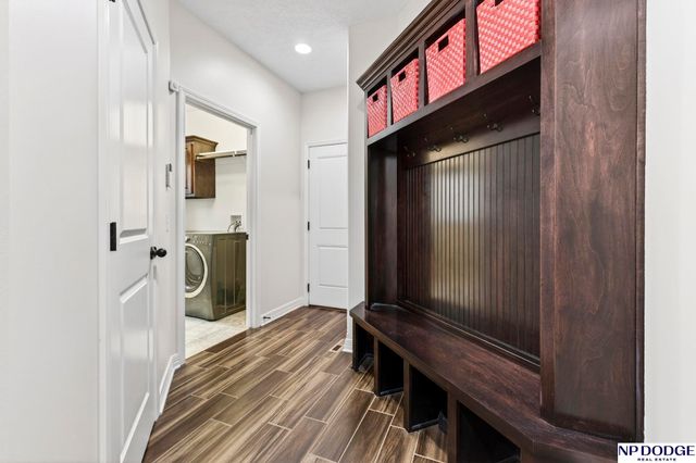 4735 S 154th Plaza, Omaha, NE 68137