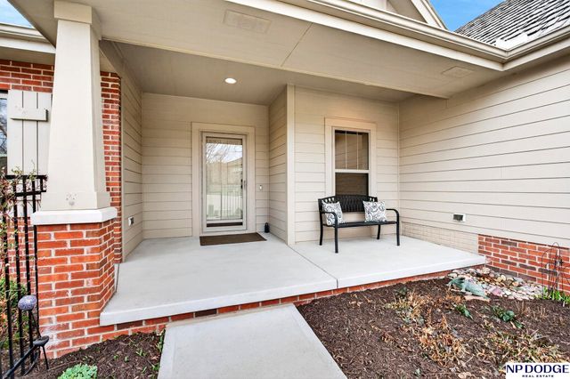 4735 S 154th Plaza, Omaha, NE 68137