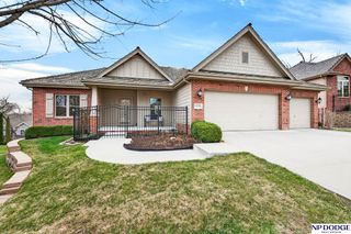 4735 S 154th Plaza, Omaha, NE 68137