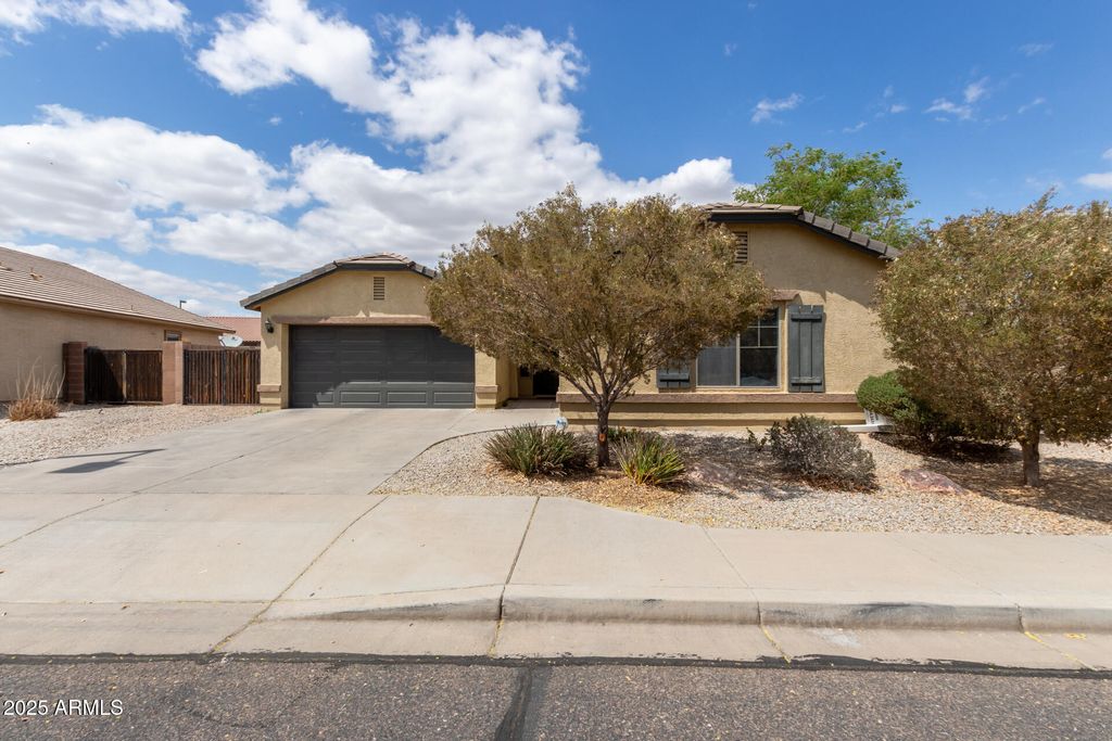 25212 W MALDONADO Drive, Buckeye, AZ 85326