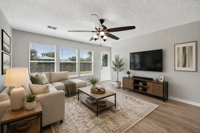 902 Post Oak Trail, Anna, TX 75409